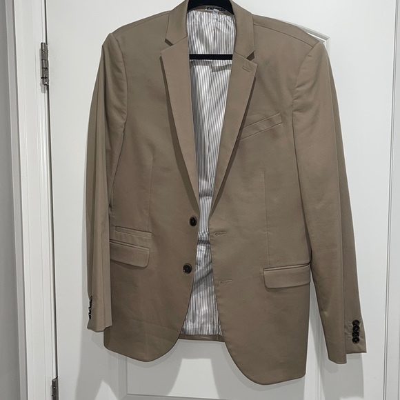Express Slim Fit Photographer, 42R Tan - Picture 1 of 3